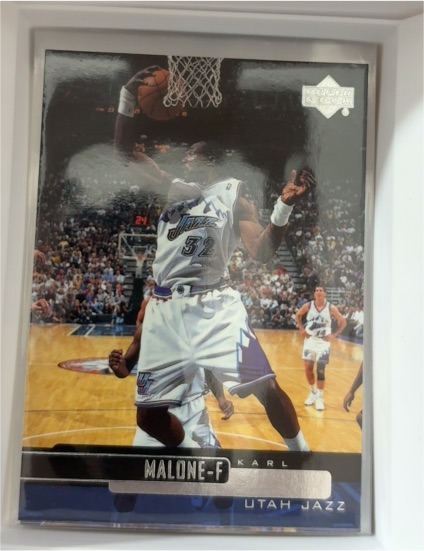 1999-00 Upper Deck #120 Karl Malone — front
