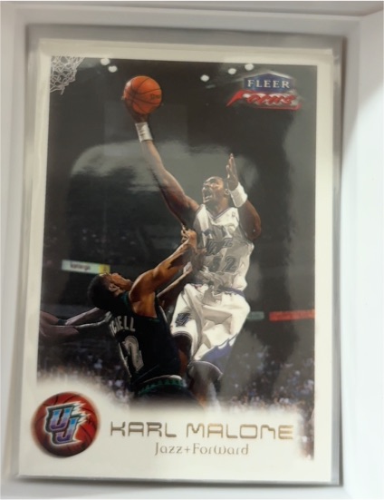 1999-00 Fleer Focus #54 Karl Malone — front