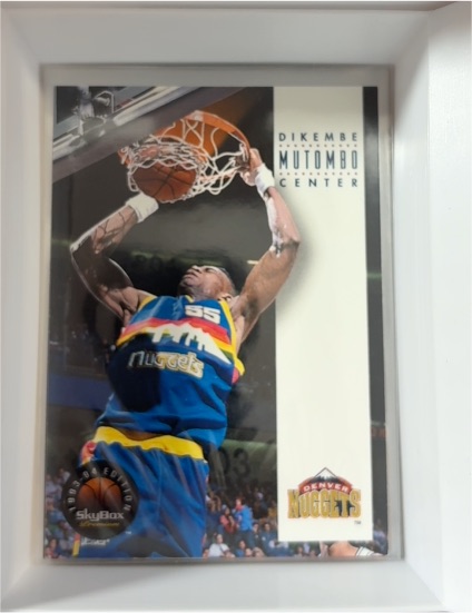 1993-94 SkyBox Premium #63 Dikembe Mutombo — front