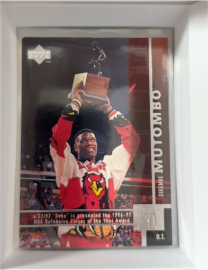 1997-98 Upper Deck #320 Dikembe Mutombo — front