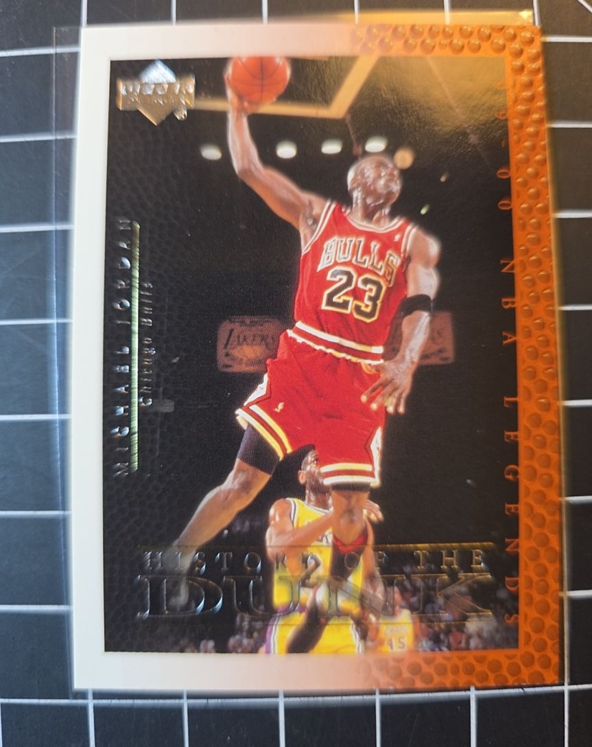 2000 Upper Deck #67 Michael Jordan History of the Dunk — front