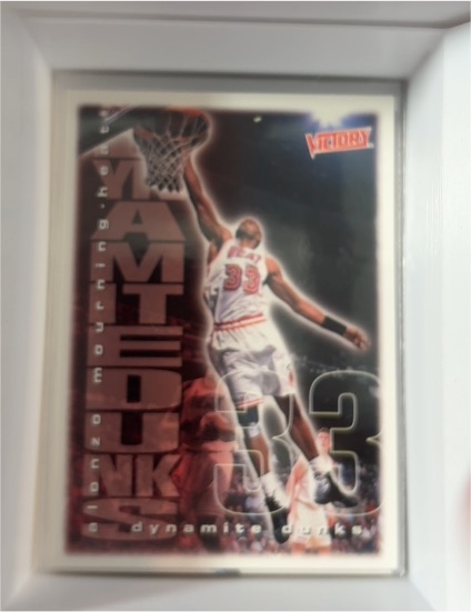 1999-00 Upper Deck Victory Dynamite Dunks #313 Patrick Ewing — front
