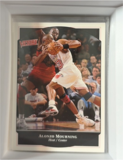 1999-00 Upper Deck Victory #131 Alonzo Mourning — front