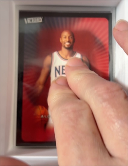 2003-04 Upper Deck Victory #48 Alonzo Mourning — front