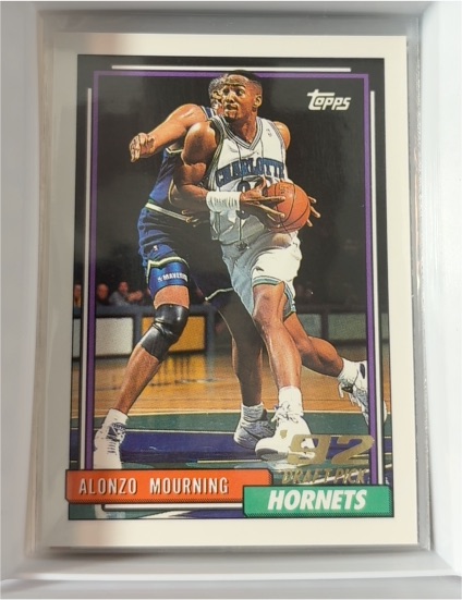 1992-93 Topps #393 Alonzo Mourning — front