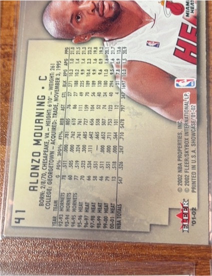 2001 Fleer #41 Alonzo Mourning — front