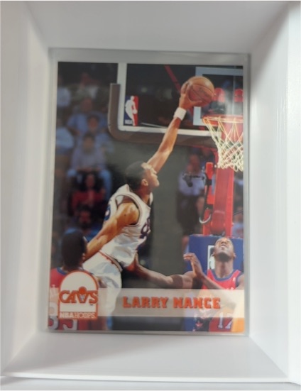 1993 NBA Hoops #40 Larry Nance — front