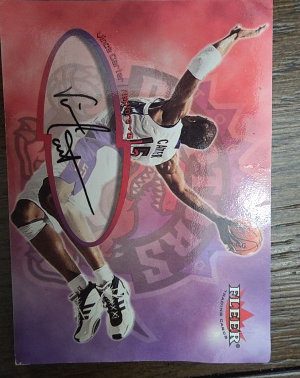 2000-01 Fleer Tradition #1 Vince Carter — front