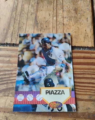 1994 Pinnacle Sportflics #67 Mike Piazza — front