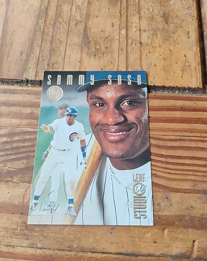 1996 Leaf Studio #43 Sammy Sosa — front