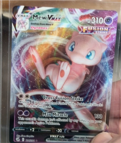 2021 Pokémon Fusion Strike #114 Mew VMAX — front
