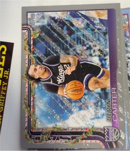 2025-26 Topps Holiday #H132 Devin Carter — front