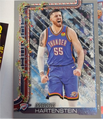 2025-26 Topps Holiday #H95 Isaiah Hartenstein — front