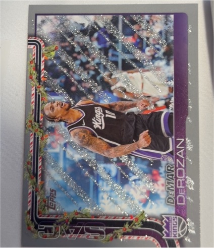 2025-26 Topps Holiday #H129 DeMar DeRozan — front