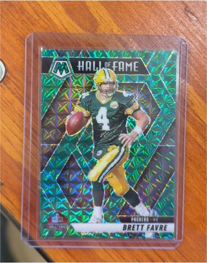2025 Panini Mosaic #293 Brett Favre Hall of Fame Green Mosaic Prizm — front