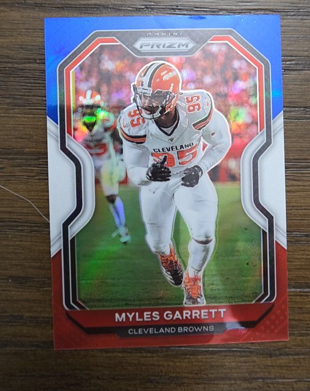 2020 Panini Prizm #62 Myles Garrett — front
