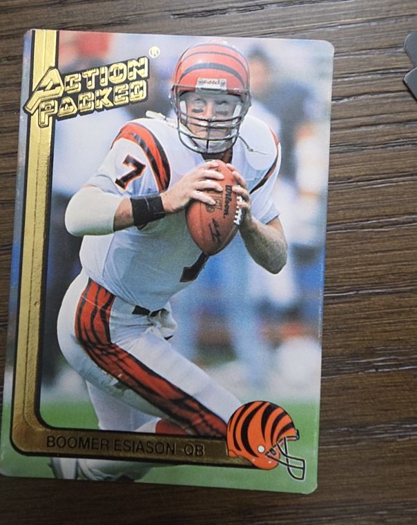 1991 Action Packed #34 Boomer Esiason — front