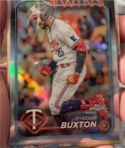 2024 Topps Chrome #10 Byron Buxton — front