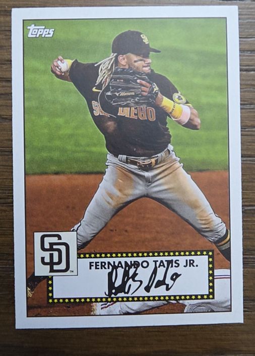 2021 Topps 1952 Redux #T52-32 Fernando Tatis Jr. — front