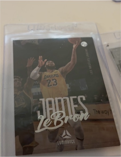 2020-21 Panini Chronicles Luminance #152 LeBron James — front