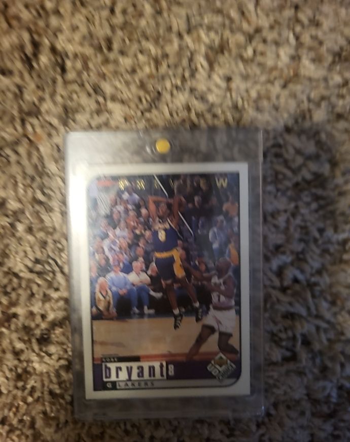 1998-99 Upper Deck UD Choice Preview #69 Kobe Bryant — front