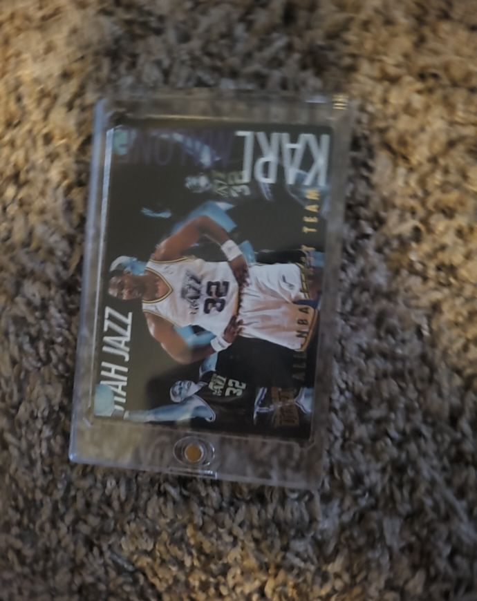 1994-95 Fleer Ultra #1 Karl Malone — front