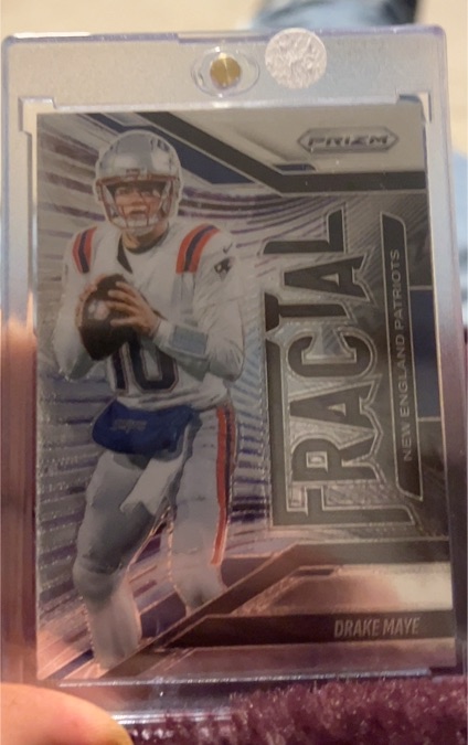 2025 Panini Prizm #7 Drake Maye Fractal — front