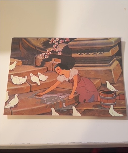 1993 Skybox Walt Disney Snow White #2 A Servant In The Castle — front