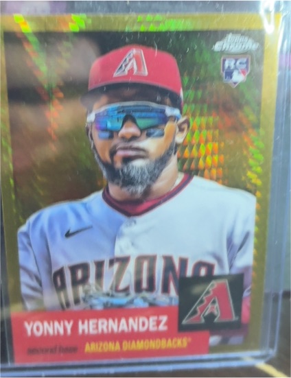 2022 Topps Chrome Platinum Anniversary #303 Yonny Hernandez — front