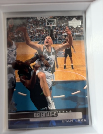 1999-00 Upper Deck #124 Greg Ostertag — front
