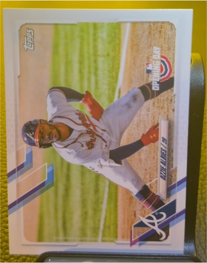 2021 Topps Opening Day #18 Ozzie Albies — front