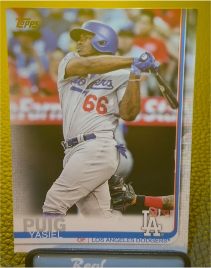 2019 Topps #162 Yasiel Puig — front