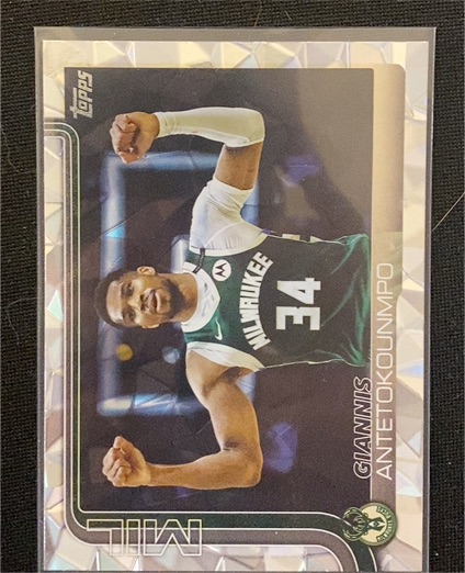 2025-26 Topps Flagship #54 Giannis Antetokounmpo — front