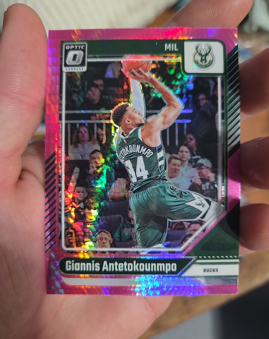 2024-25 Panini Donruss Optic #176 Giannis Antetokounmpo — front
