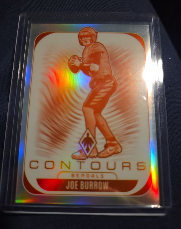 2025 Panini Phoenix #7 Joe Burrow Contours — front
