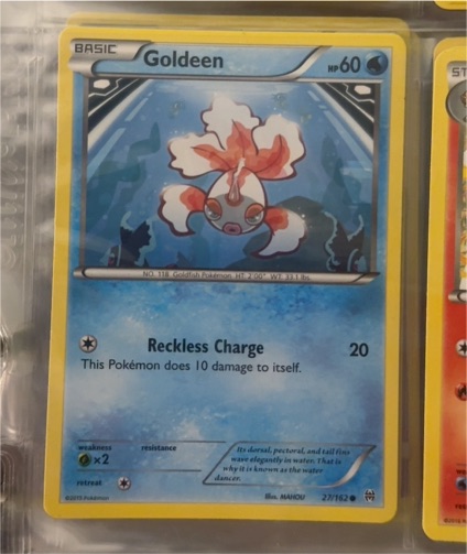 2015 Pokémon XY Breakthrough #27 Goldeen — front