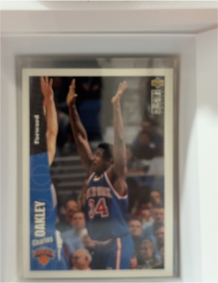 1996-97 Upper Deck Collector's Choice #101 Charles Oakley — front