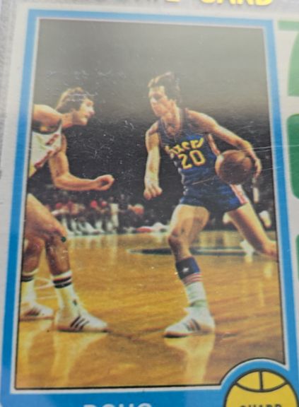 1973-74 Topps #30 Dave DeBusschere — front