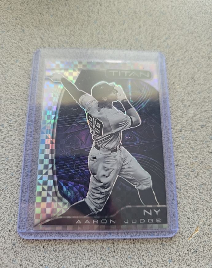 2022 Panini Chronicles Titan #22 Aaron Judge — front