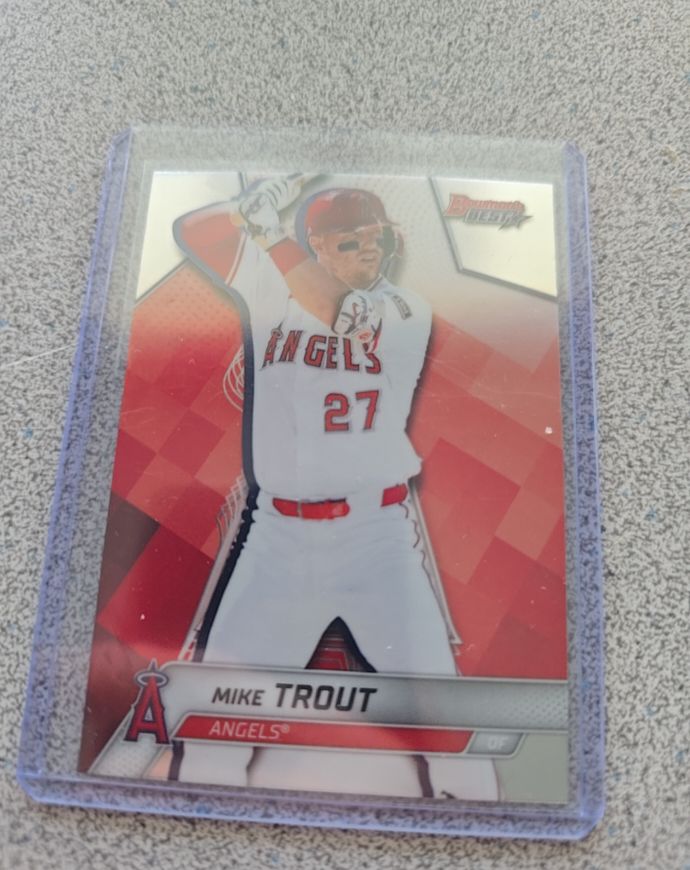 2025 Bowman's Best #26 Mike Trout — front