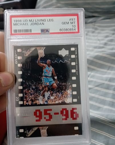 1998 Upper Deck MJ Living Legend #97 Michael Jordan — front