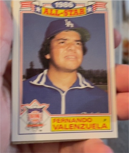 1987 Topps #11 Fernando Valenzuela Glossy All-Stars — front