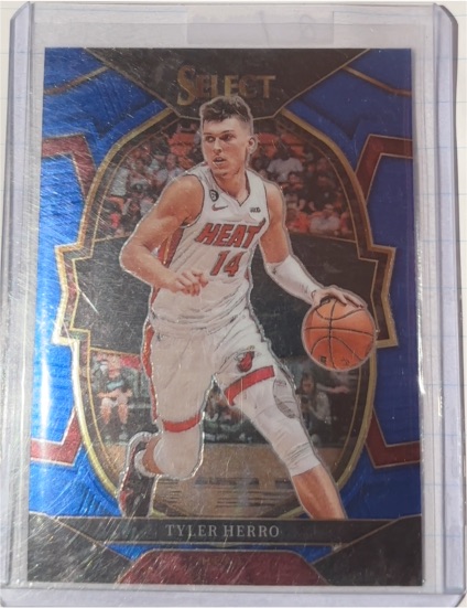 2022-23 Panini Select #43 Tyler Herro Miami Heat — front