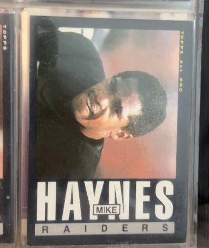 1985 Topps #290 Mike Haynes — front