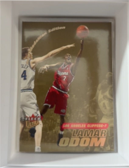 2000-01 Fleer Ultra Gold Medallion #8G Lamar Odom — front