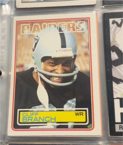 1983 Topps #297 Cliff Branch — front