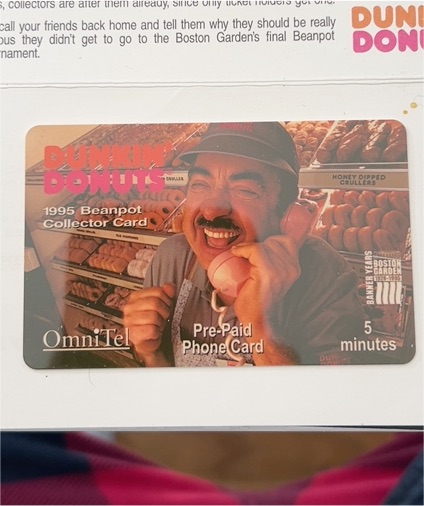1995 Dunkin Donuts Beanpot Collector Phone Card — front