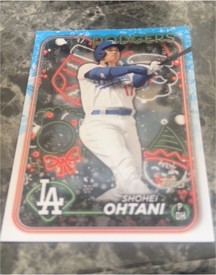 2024 Topps Holiday #H1 Shohei Ohtani — front