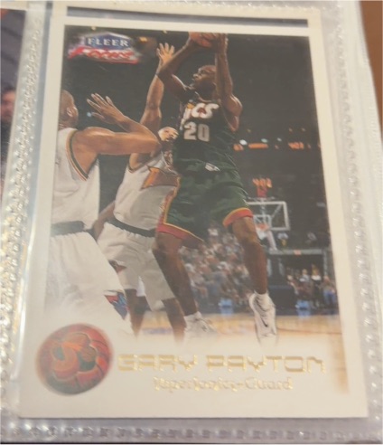 1999-00 Fleer Focus #35 Gary Payton — front
