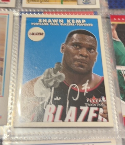 2000-01 Fleer Tradition #113 Shawn Kemp — front